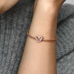 funkelnde verschlungene Herzen Charm – Bild 3